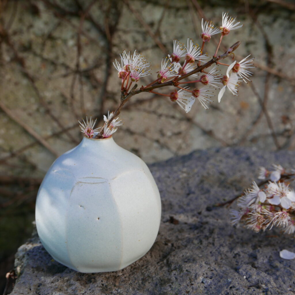 Vase à facettes émail 